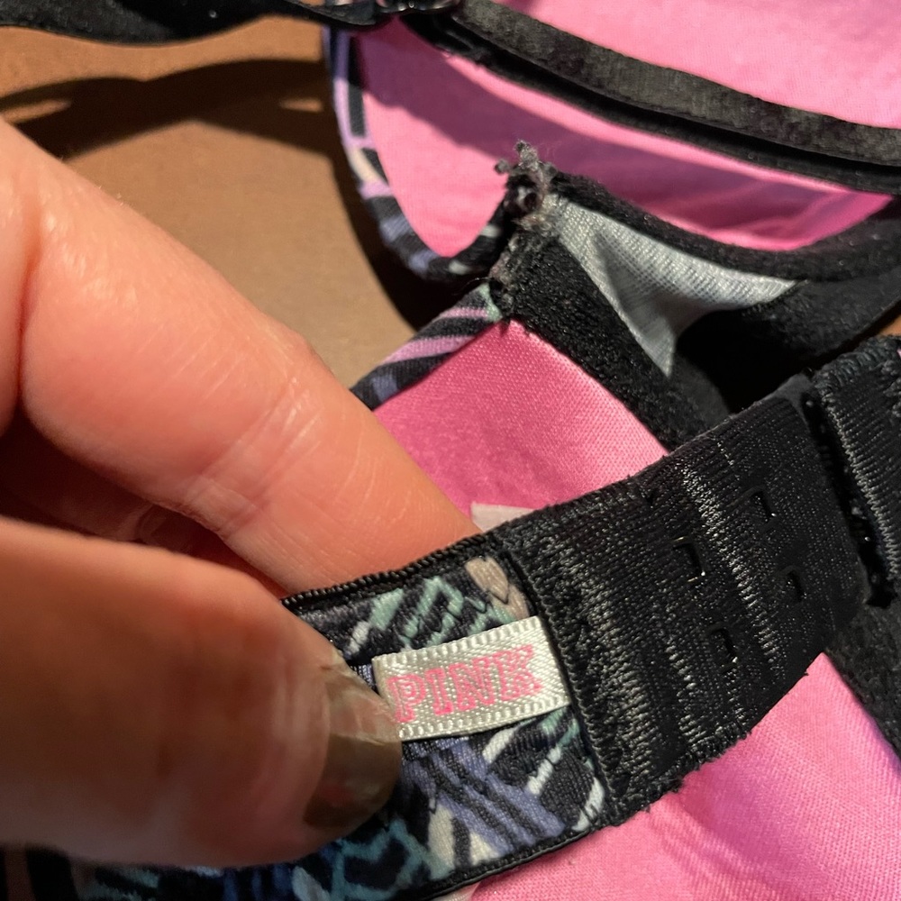Victoria’s Secret VS PINK‎ 32B - Picture 7 of 15